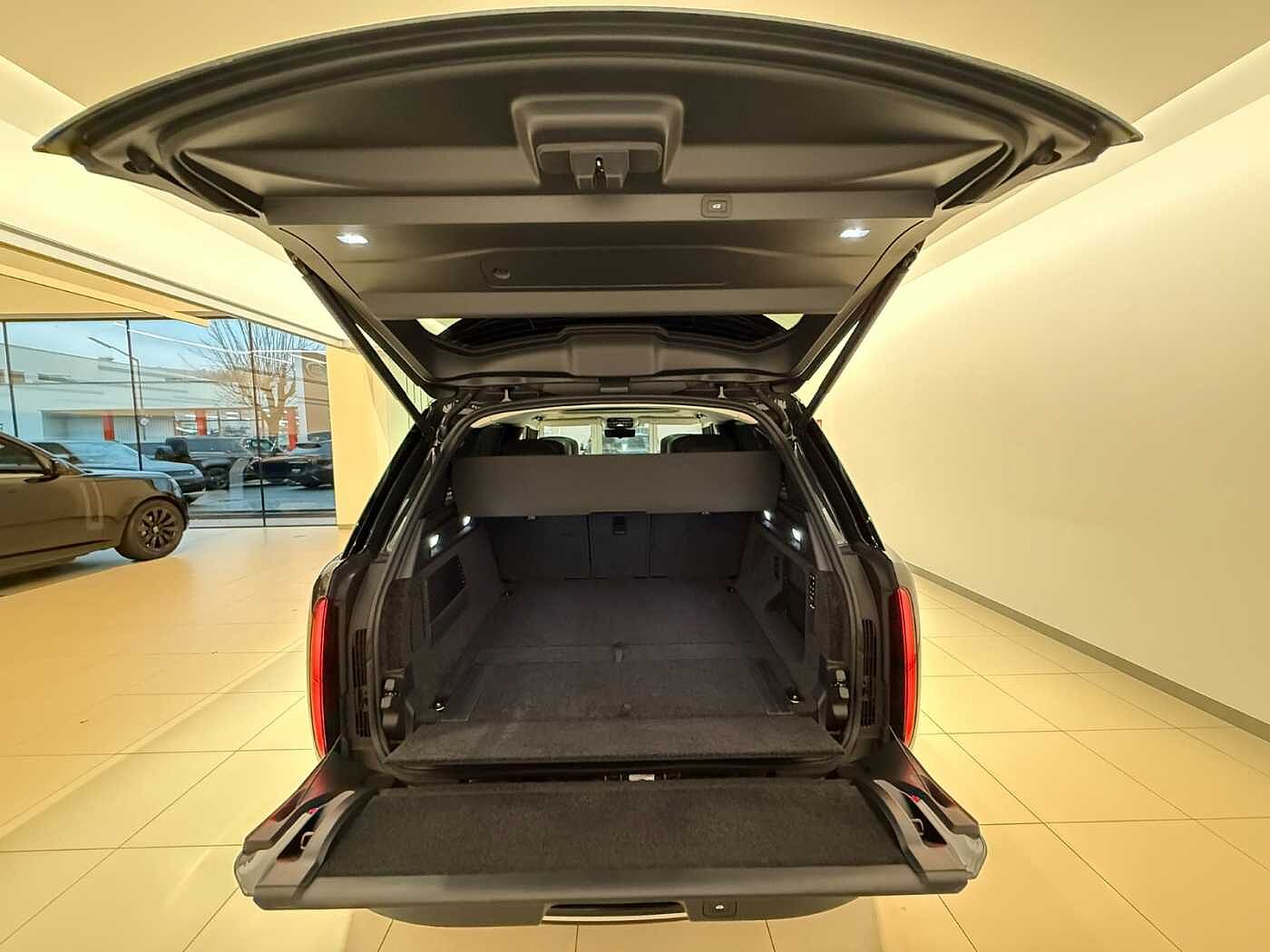 Land Rover Range Rover D300 HSE