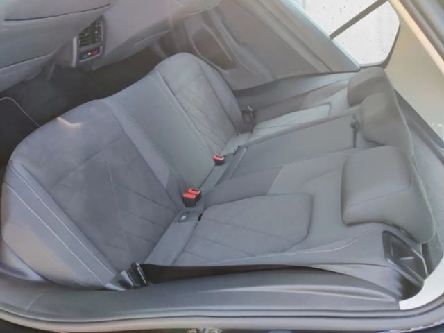 Volkswagen Golf 1.5 TSI Golf VIII Style