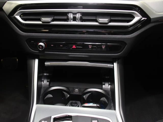 BMW 330 330d M-Sport Touring xDrive