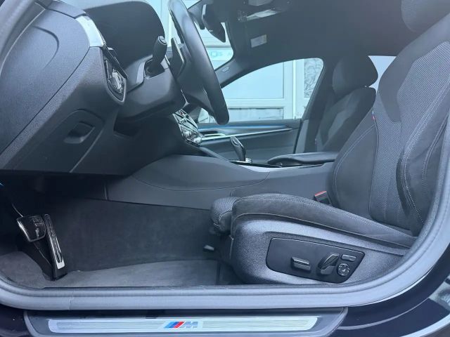 BMW 530 530e M-Sport Sedan