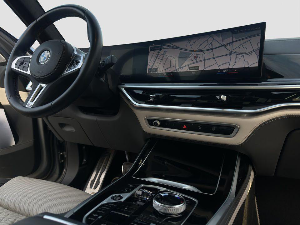 BMW X7 M60i xDrive
