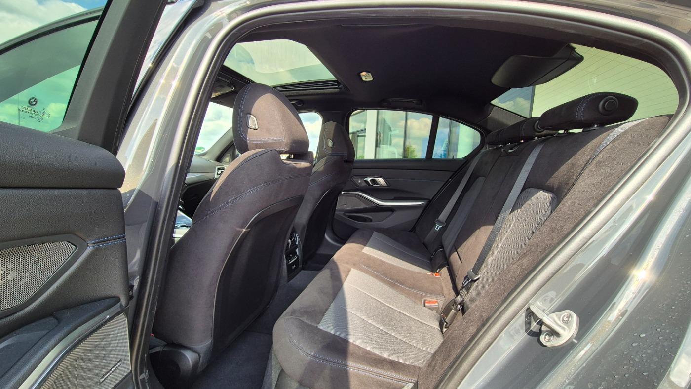 BMW 330 330d Sedan xDrive