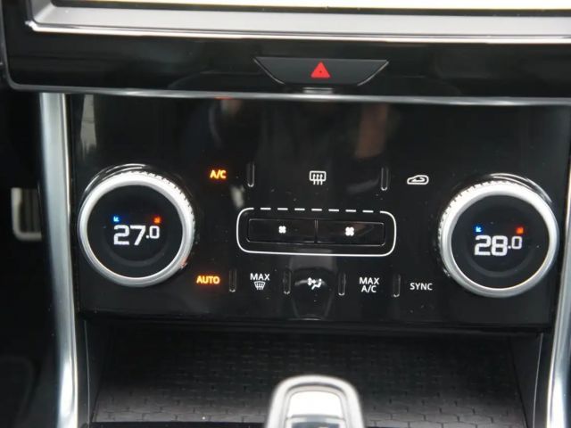 Jaguar XE AWD R-Dynamic SE