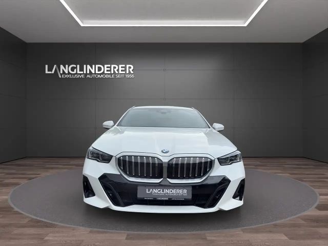 BMW 520 520d M-Sport Touring