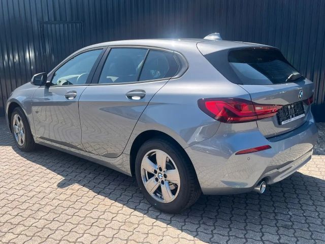 BMW 116 116i 5-deurs Sedan