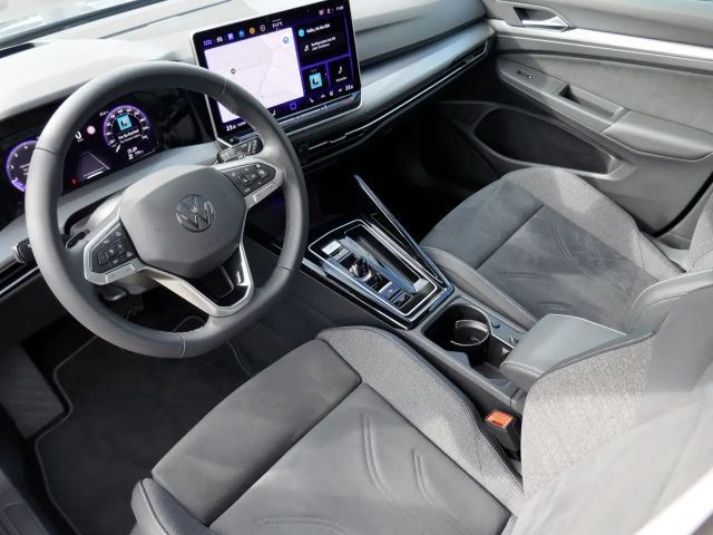 Volkswagen Golf 1.5 eTSI DSG Golf VIII Style