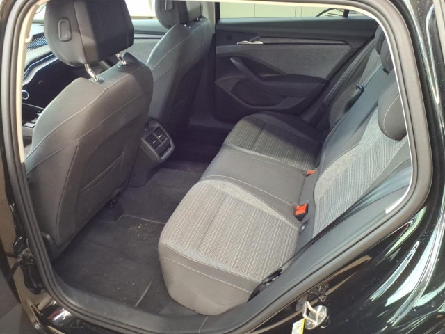 Skoda Superb 2.0 TSI Combi Selection