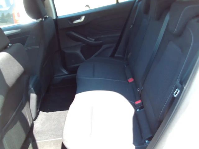 Ford Focus EcoBoost Titanium Wagon