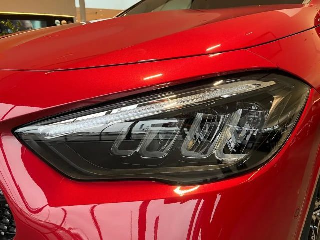 Mercedes-Benz GLA 200 AMG Line