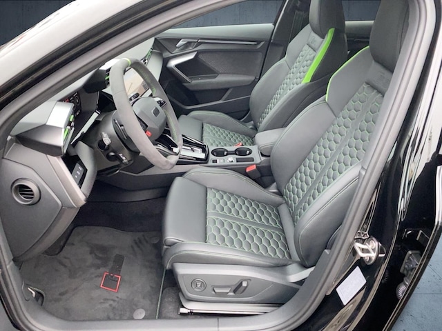 Audi RS3 Quattro S-Tronic Sedan