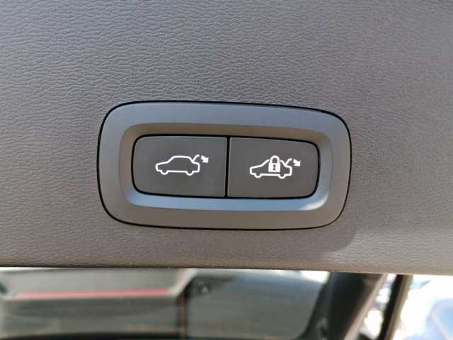 Volvo XC40 Plus Recharge