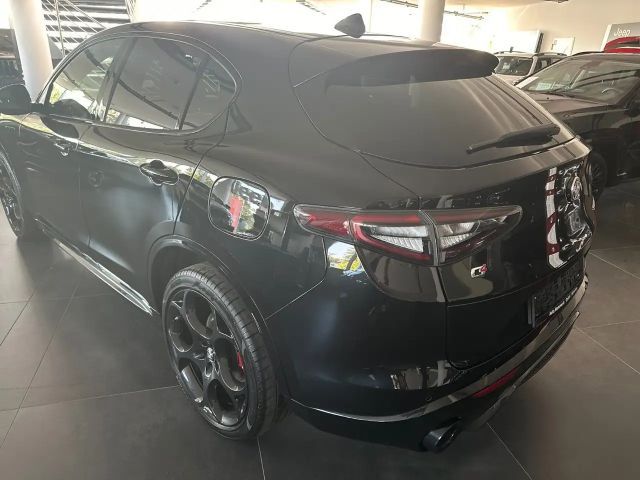 Alfa Romeo Stelvio Turbo