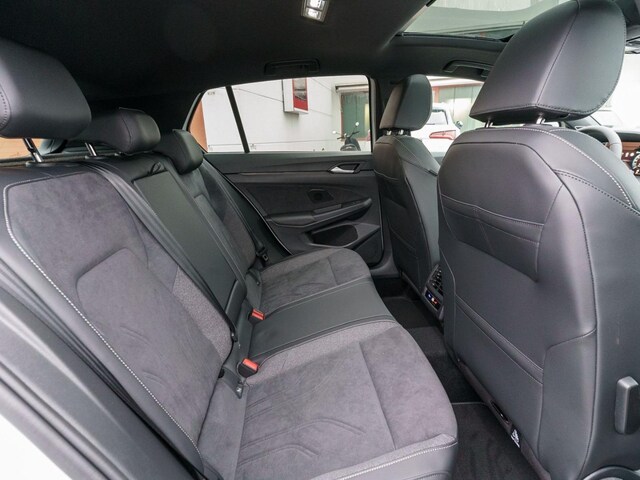 Volkswagen Golf 1.5 eTSI DSG