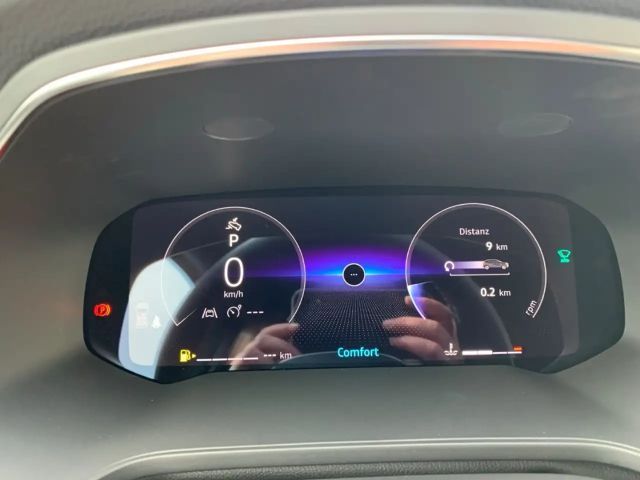 Renault Captur EDC Hybrid Techno