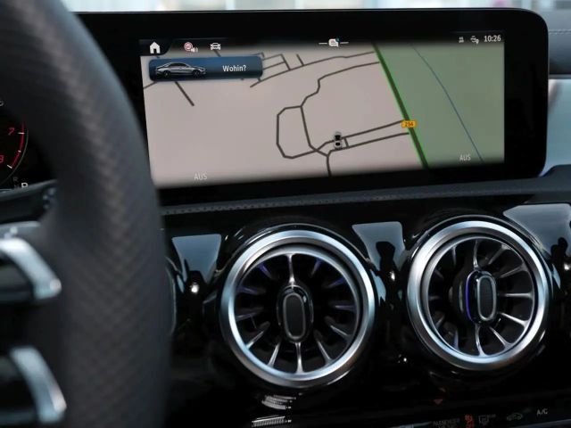 Mercedes-Benz CLA 200 AMG Line Coupé