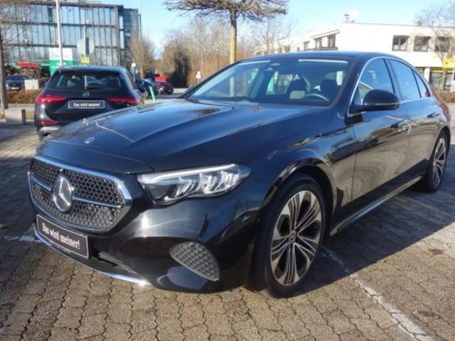 Mercedes-Benz E 220 AVANTGARDE E 220 d Sedan