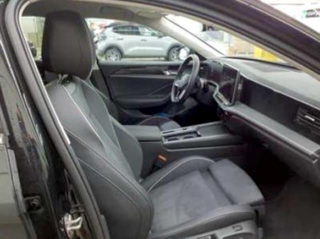 Volkswagen Passat 1.5 eTSI Business DSG Variant