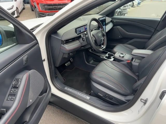 Ford Mustang Mach-E AWD