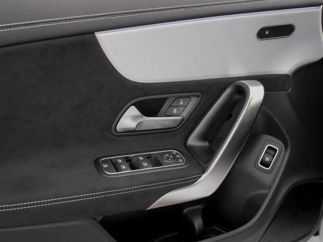 Mercedes-Benz CLA 180 AMG Line Shooting Brake