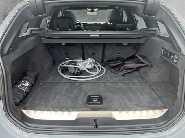 BMW 330 330e M-Sport Touring xDrive