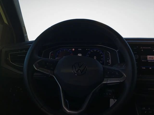 Volkswagen Polo 1.0 TSI DSG R-Line