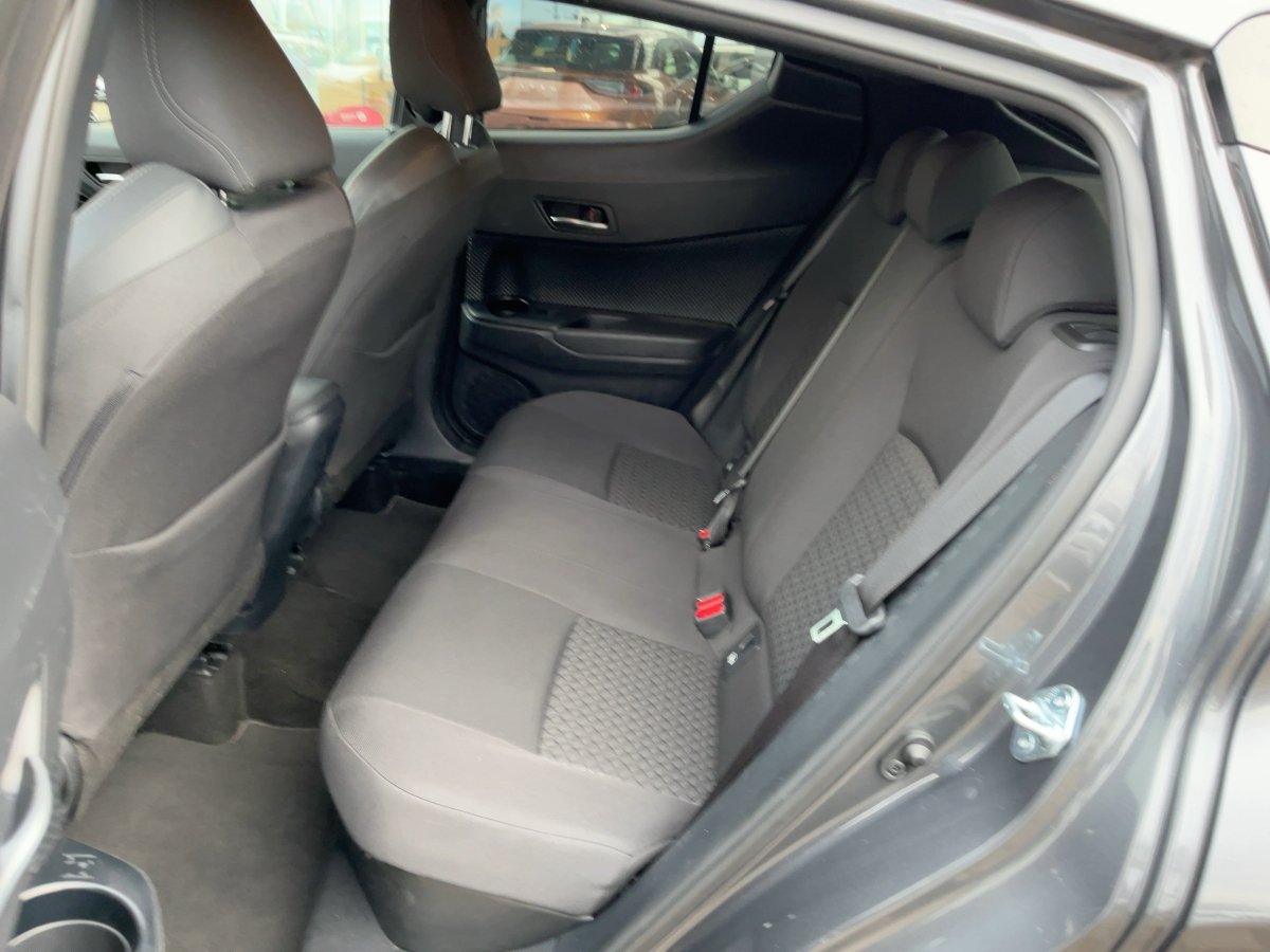 Toyota C-HR 5-deurs Basis