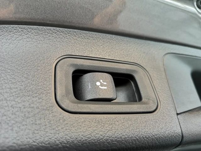 Mercedes-Benz GLA 180 Progressive