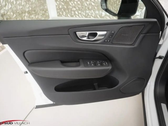 Volvo XC60 AWD Dark Plus