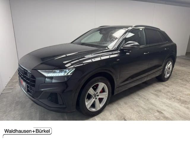 Tweedehands Audi Q8 Hybride Quattro S-Line importeren