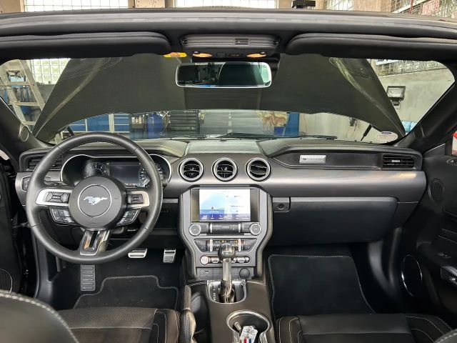 Ford Mustang Convertible GT 5.0 V8