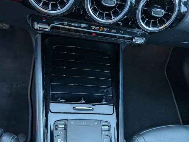 Mercedes-Benz B 200 B 200 d Progressive Sedan