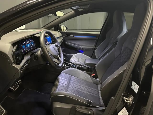 Volkswagen Golf 1.5 eTSI DSG Plus R-Line