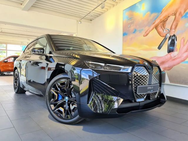 BMW iX xDrive50