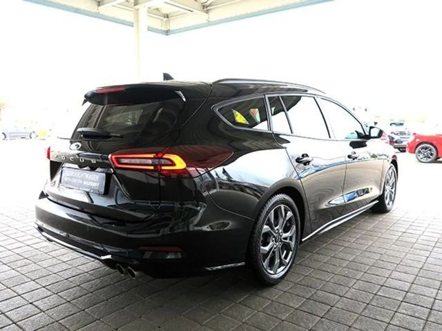 Ford Focus ST Line Wagon