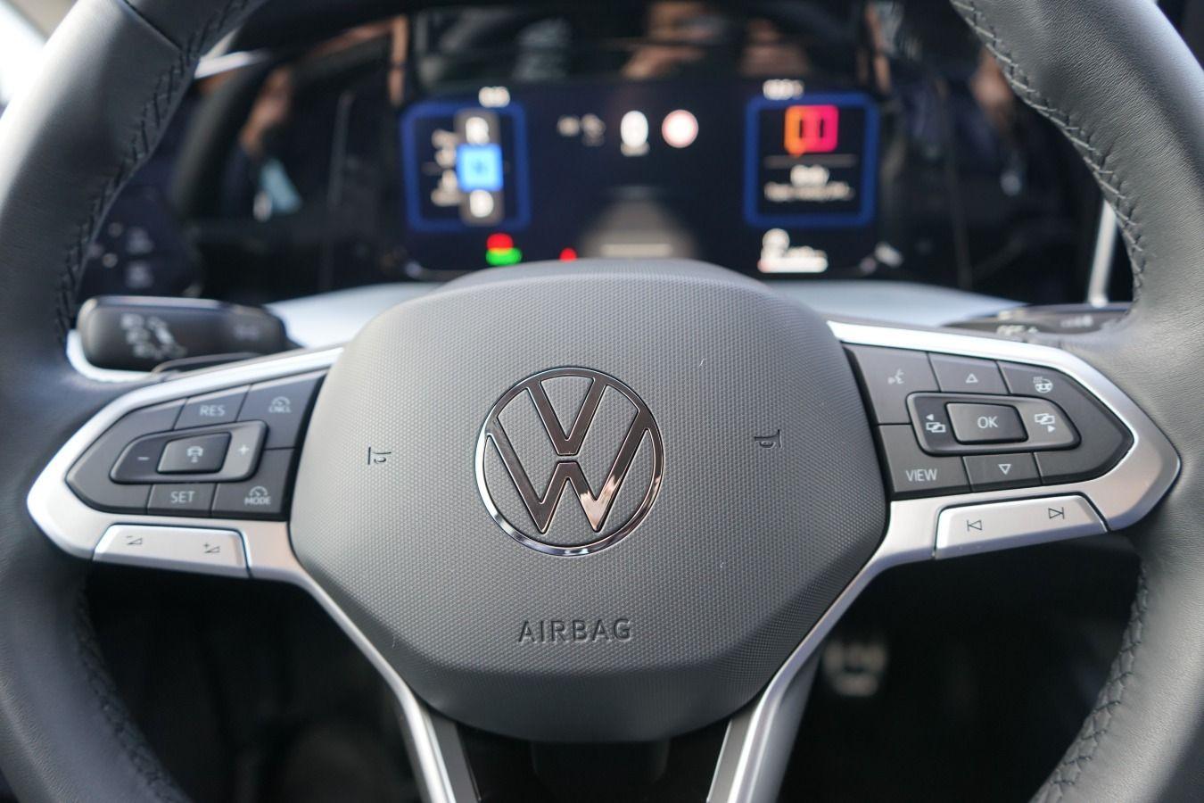 Volkswagen Golf 1.5 eTSI Golf VIII