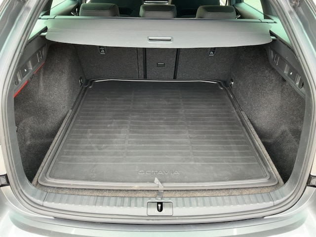 Skoda Octavia 2.0 TDI Combi Sportline