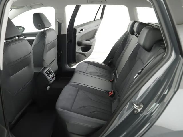 Volkswagen Golf Business DSG Variant