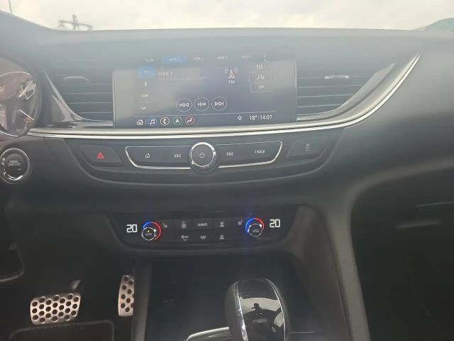 Opel Insignia GSI 4*4 HUD//SSD//ALCANTARA