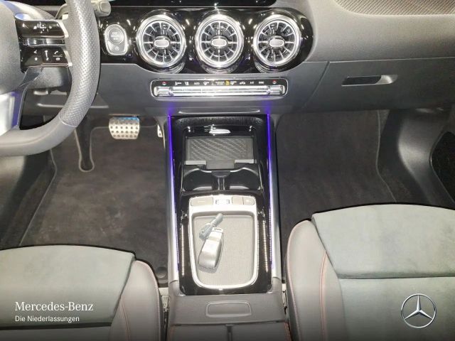 Mercedes-Benz B 250 4MATIC AMG Line Sedan