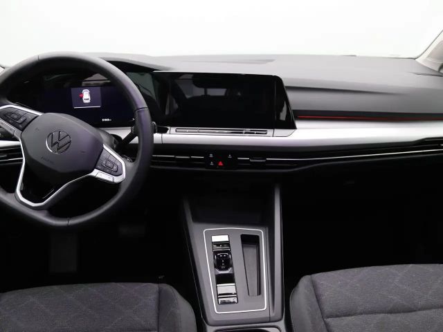 Volkswagen Golf 1.5 eTSI DSG Life Variant