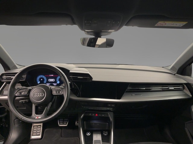 Audi A3 35 TFSI S-Line S-Tronic Sedan