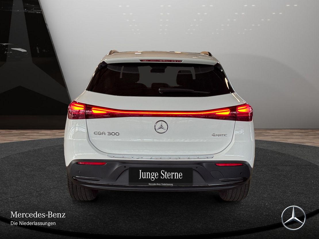Mercedes-Benz EQA 300 4MATIC