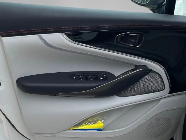 Aston Martin DBX 707 MY25