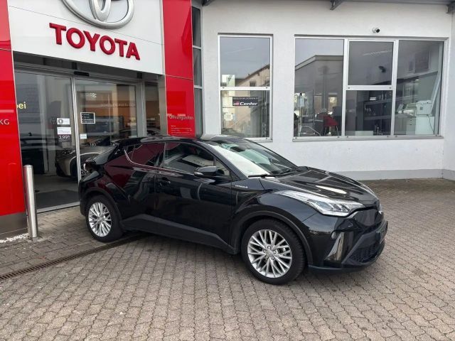 Toyota C-HR Hybride Team D