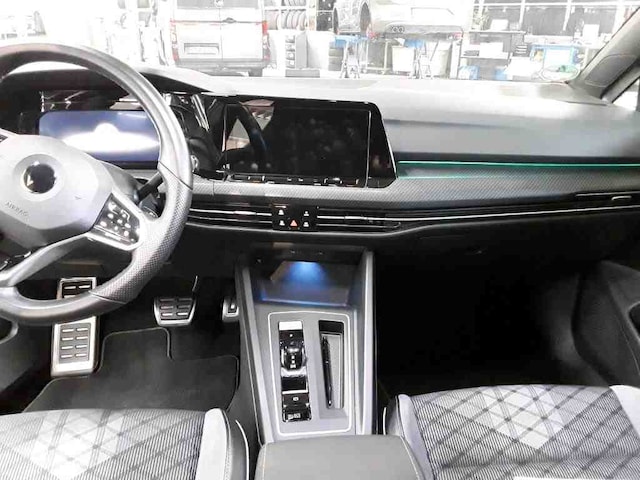 Volkswagen Golf 1.5 eTSI DSG Variant