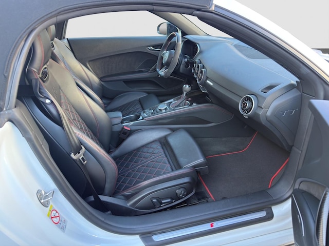 Audi TTS Quattro Roadster S-Tronic