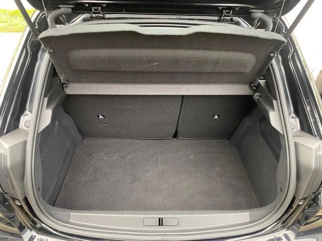 Peugeot E-208 Active Pack