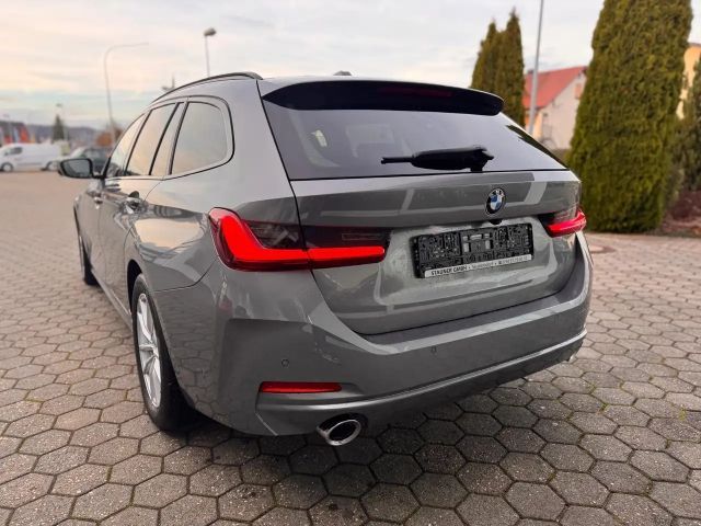 BMW 320 320d Touring xDrive
