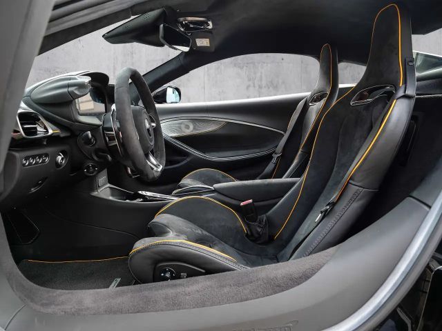 McLaren Artura Performance, Sport Exhaust, Technology