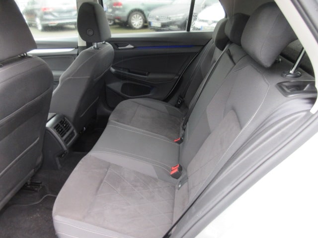 Volkswagen Golf 1.5 eTSI DSG